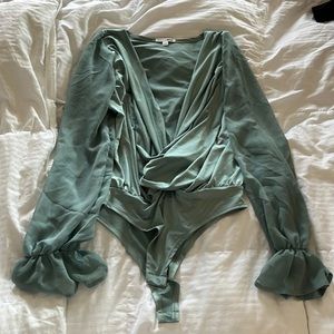 Fashion nova body suite size medium